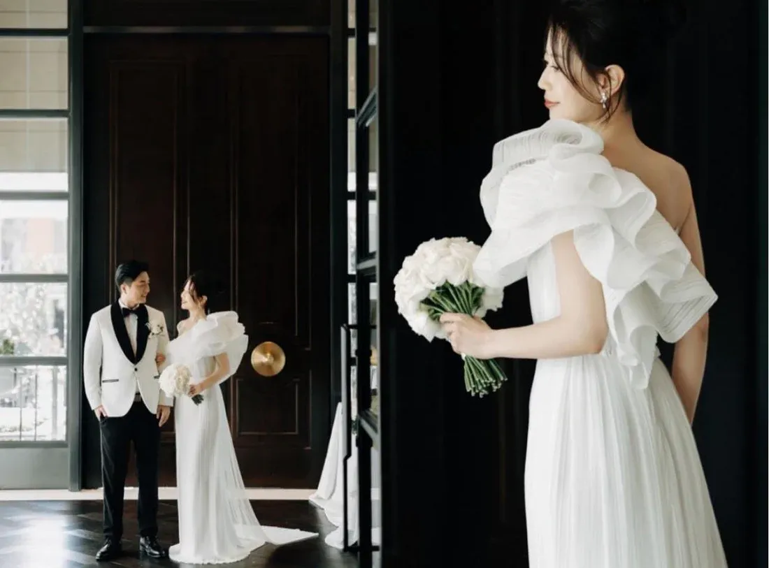 Singapore's Top 10 Categories Posy-Style Bridal Bouquet by Artcammy